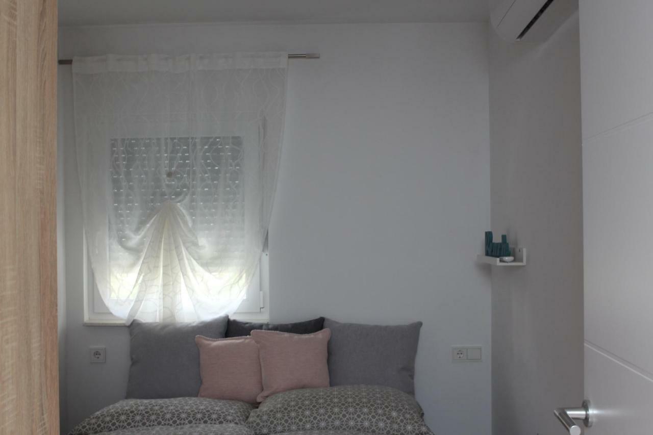 Apartments Mirela Vodice Extérieur photo